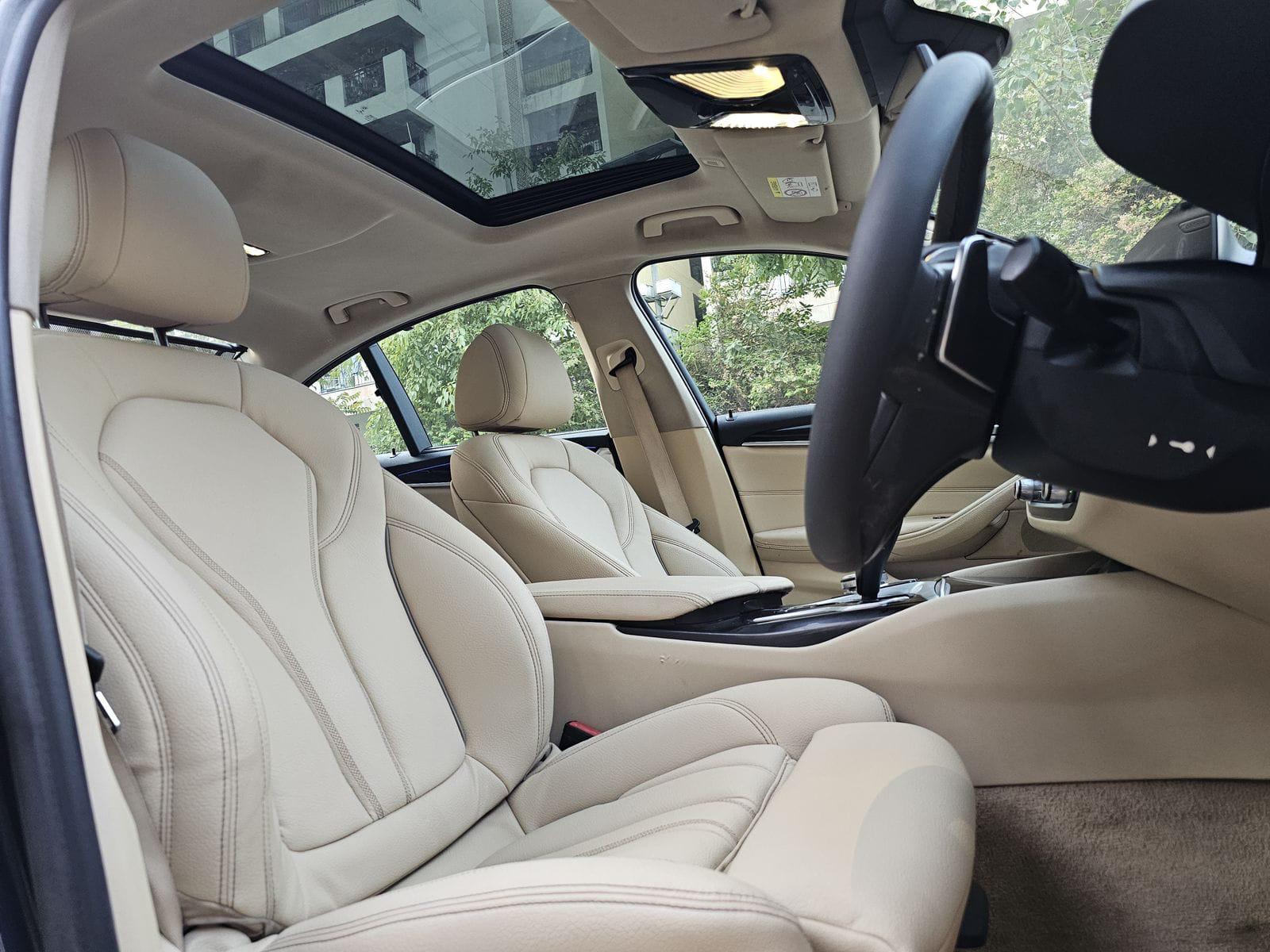 Car Image 6
